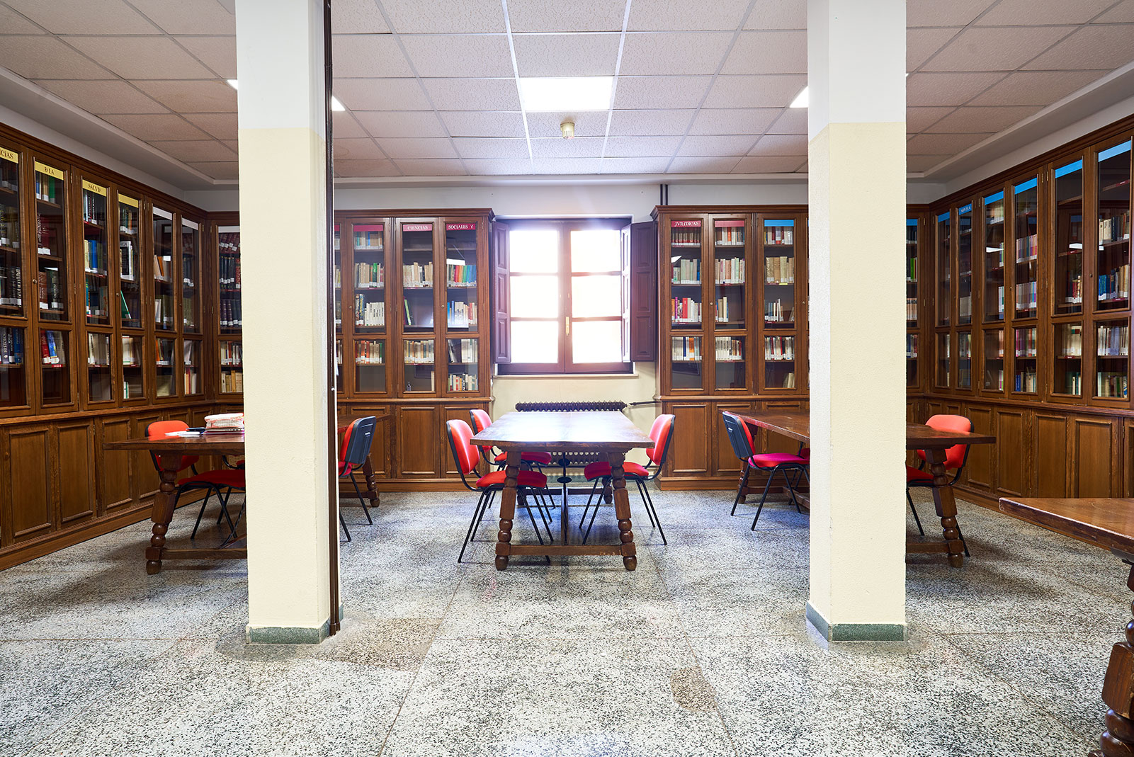Biblioteca del Colegio Mayor Fray Luis de León - Universidad de Salamanca